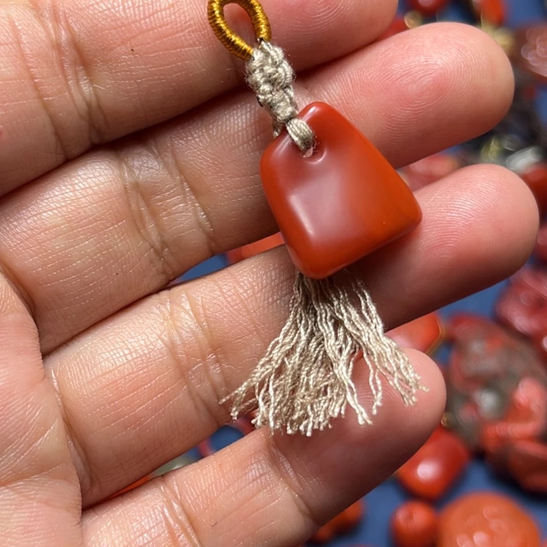 南红玛瑙未镶嵌颈饰