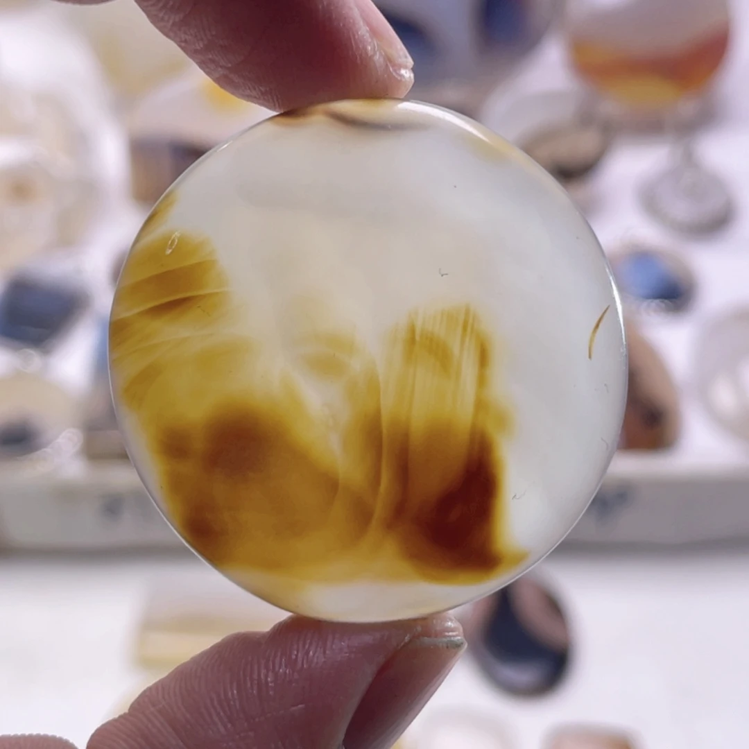 玛瑙/玉髓未镶嵌珠宝奇石