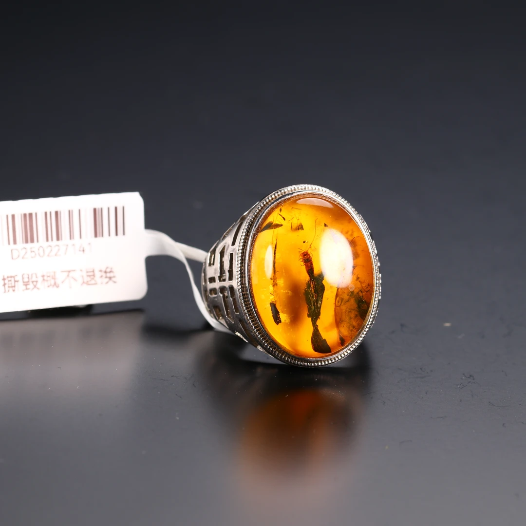 近现代 D250227041/博古通今/集古仓今/银胎琥珀戒指