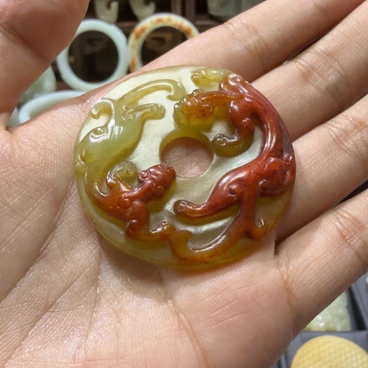 和田玉（糖玉）未镶嵌颈饰行**水