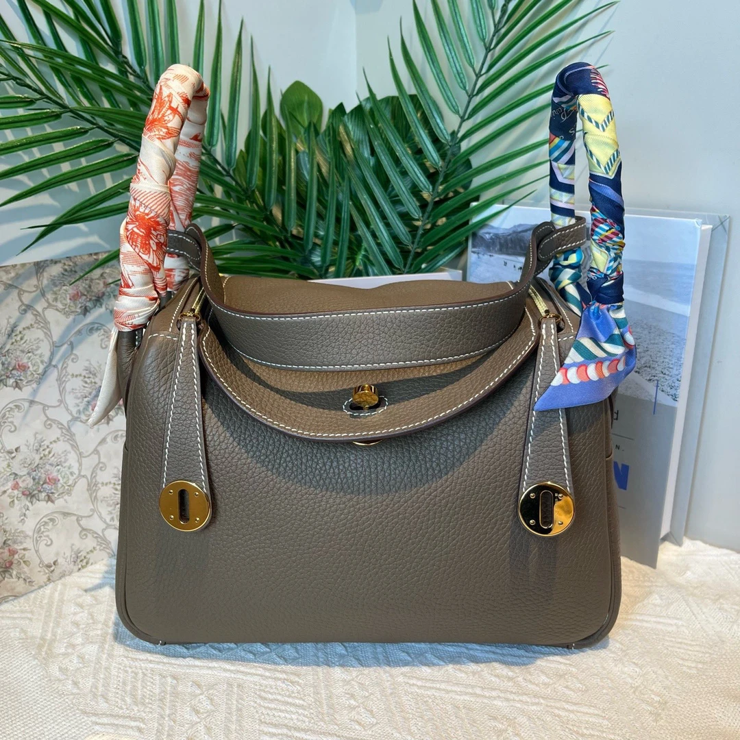 未使用 Hermes/爱马仕 lidny26大象灰带丝巾两条 Z刻