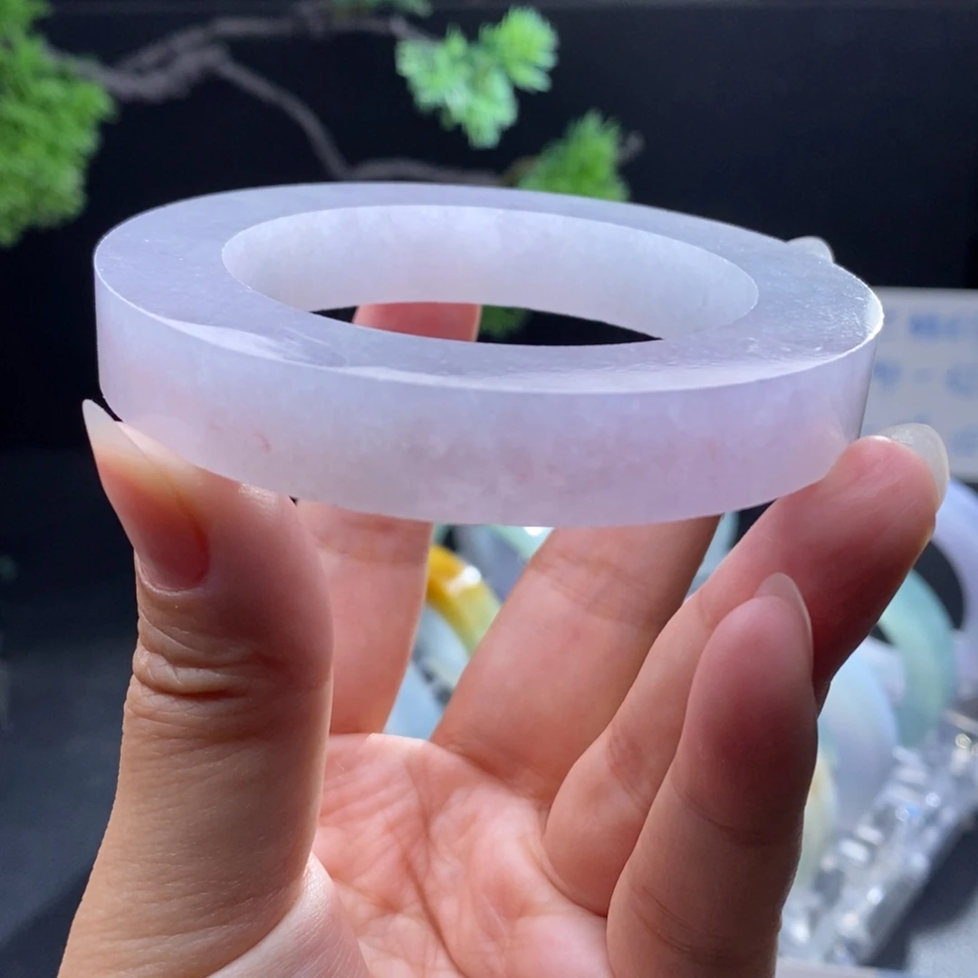 定制翡翠未镶嵌翡翠手镯