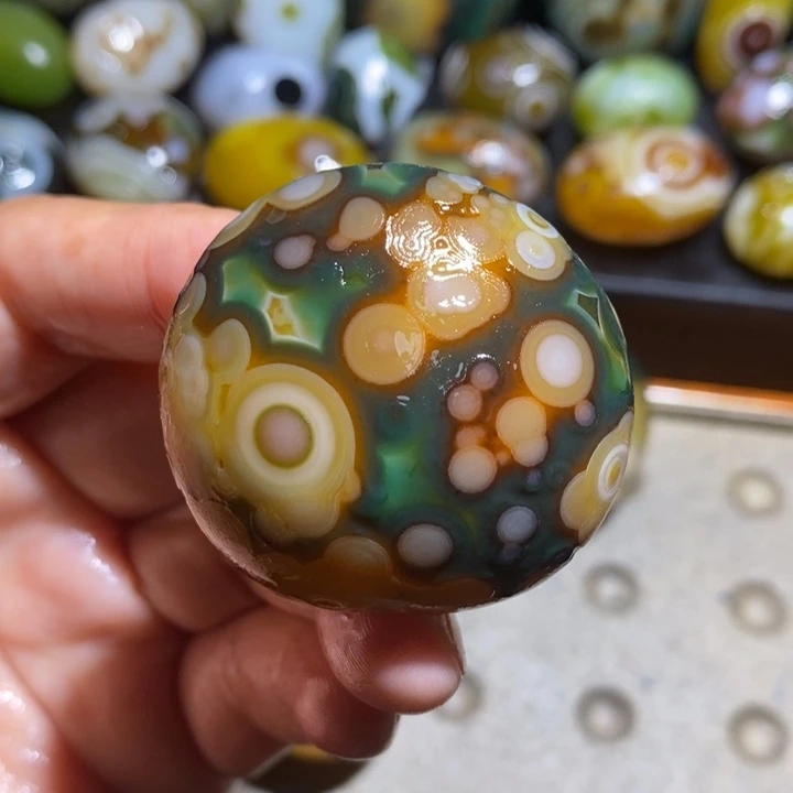 未镶嵌玛瑙/玉髓珠宝半成品116