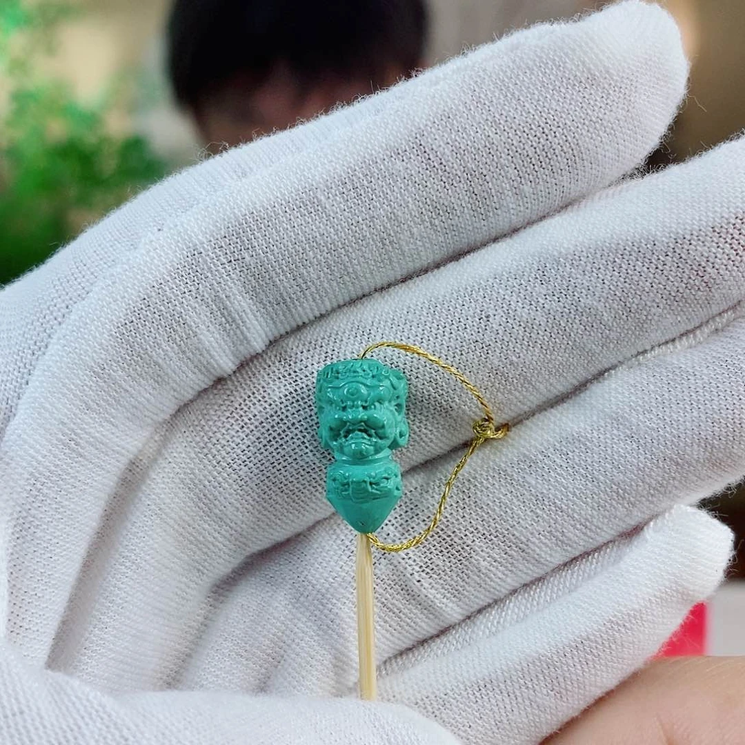 未镶嵌绿松石珠宝奇石