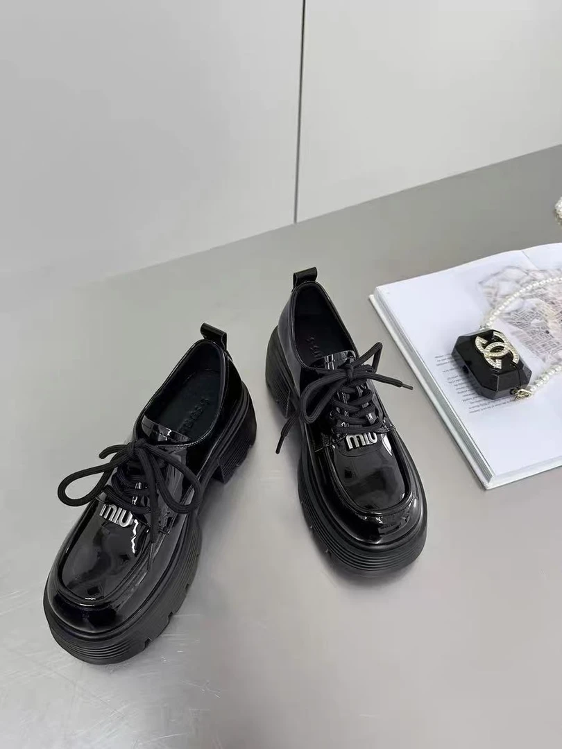 九九直播间老爹鞋德训鞋小白鞋高跟鞋拖鞋断码清仓扣号