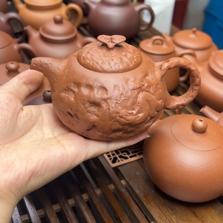 茶壶紫砂供春壶。   240cc