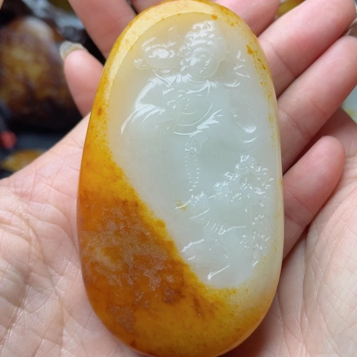 和田玉颈饰未镶嵌碧**帆