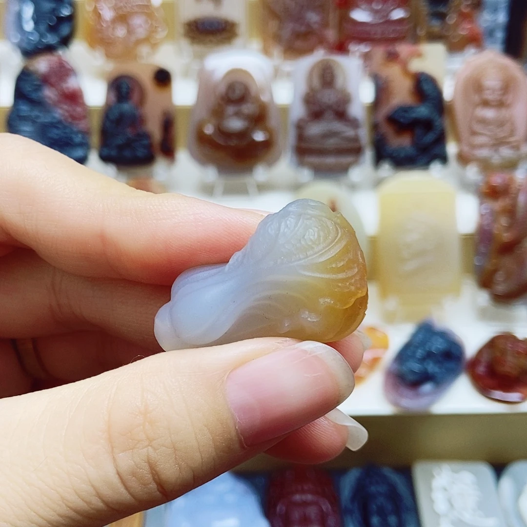 飞***天玛瑙/玉髓未镶嵌颈饰