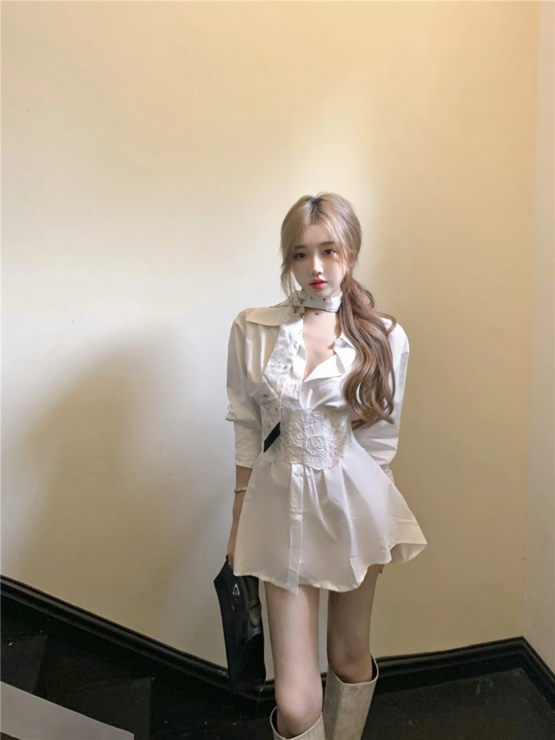 秋季复古性感气质蕾丝系带腰封束腰长袖衬衫上衣配显瘦短裤套装女