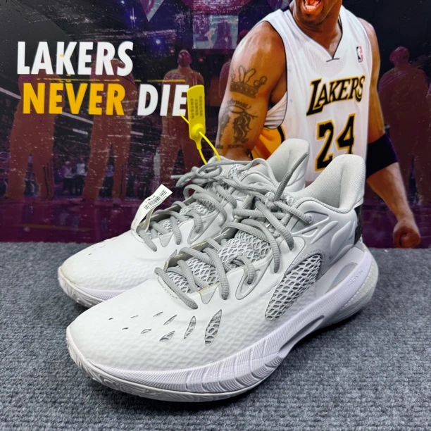 41码 透气耐磨篮球鞋