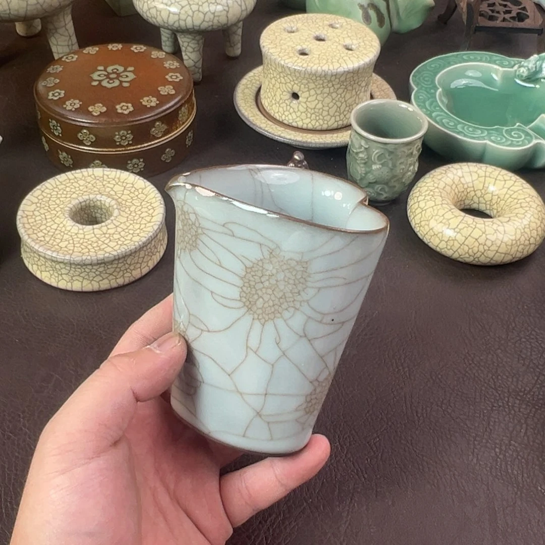 青瓷茶器青瓷茶器微瑕