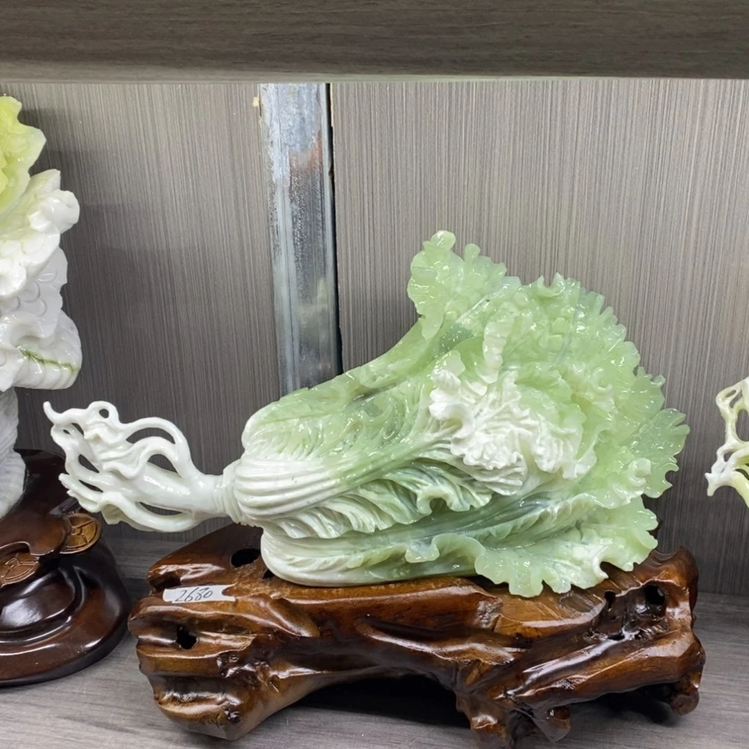 蛇纹石玉未镶嵌珠宝奇石