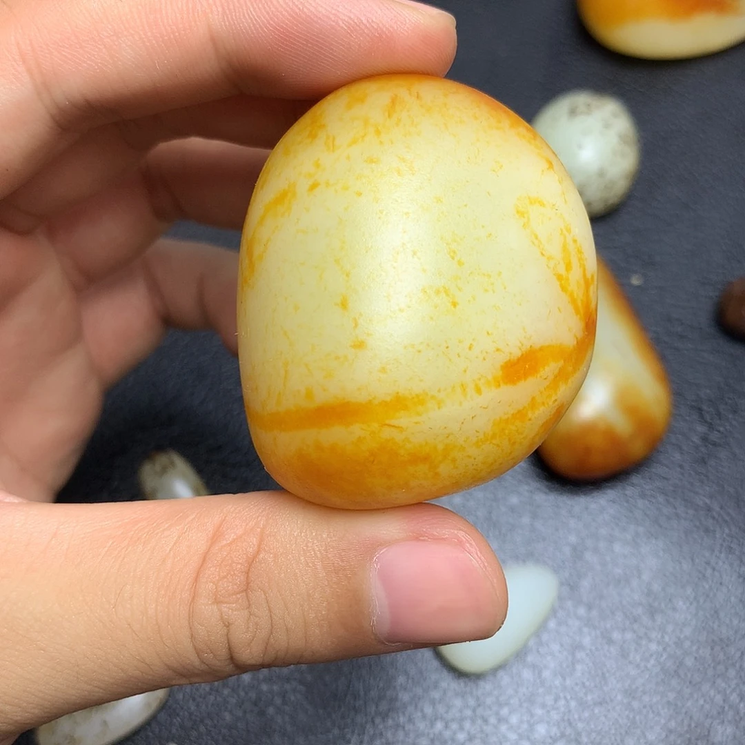 未镶嵌和田玉（糖玉）挂件