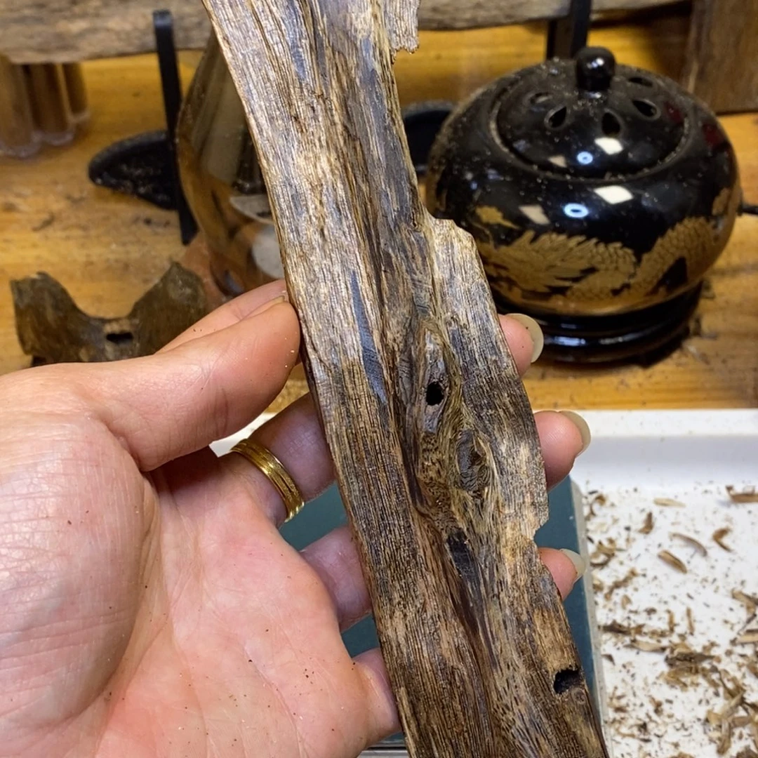 沉香高油香薰乌身45克