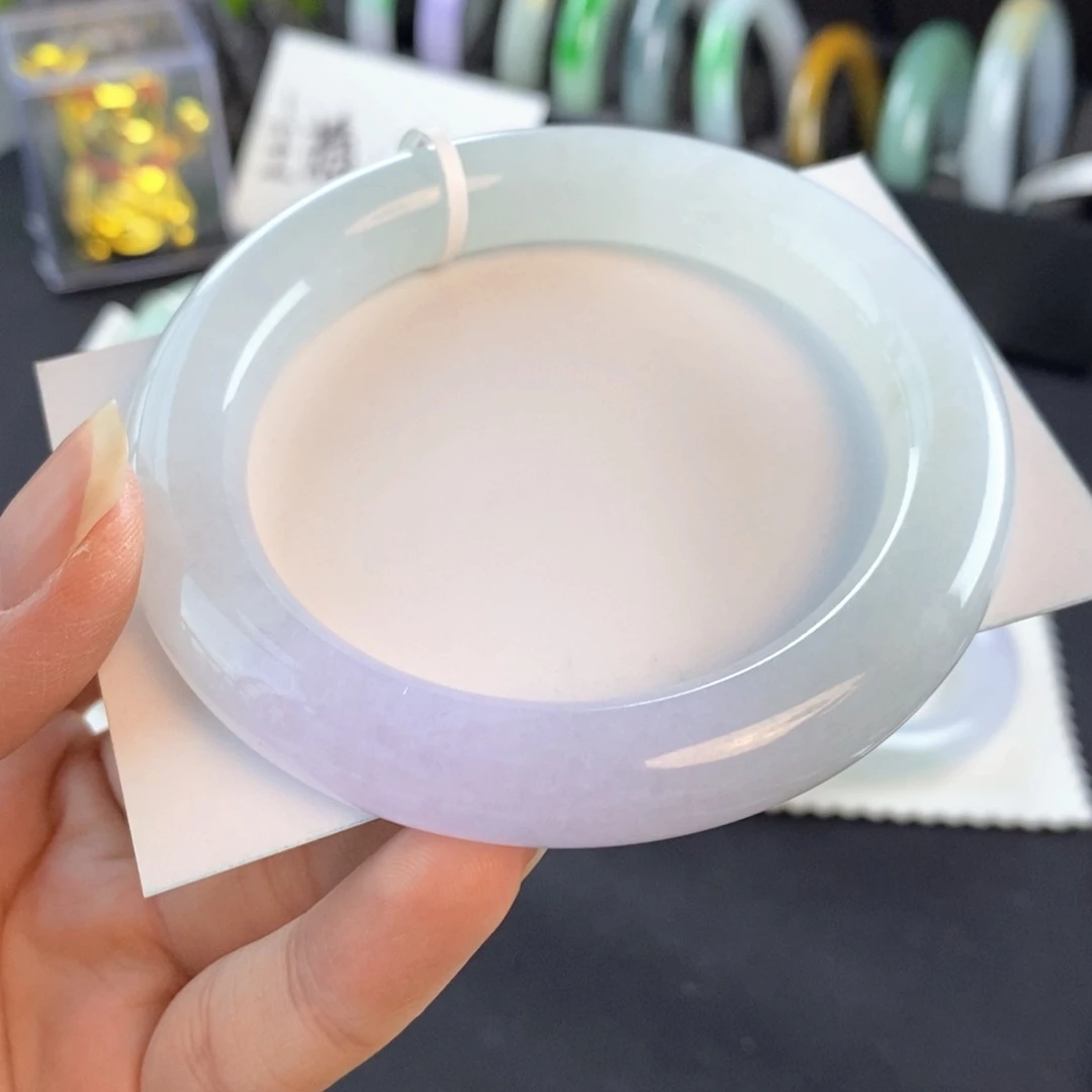 翡翠未镶嵌手镯淡春彩胖圆57.5