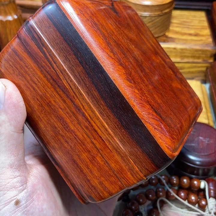 檀香紫檀（小叶紫檀）方盒