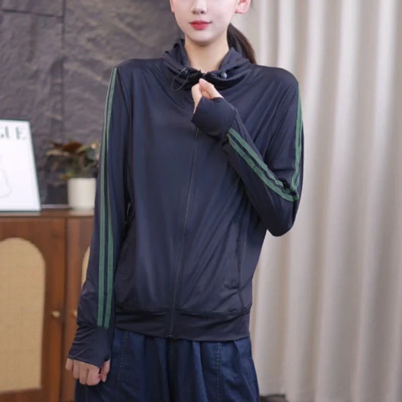 2025新款夏季休闲简约连帽透气时尚百搭长袖韩版侧条宽松防嗮衣潮