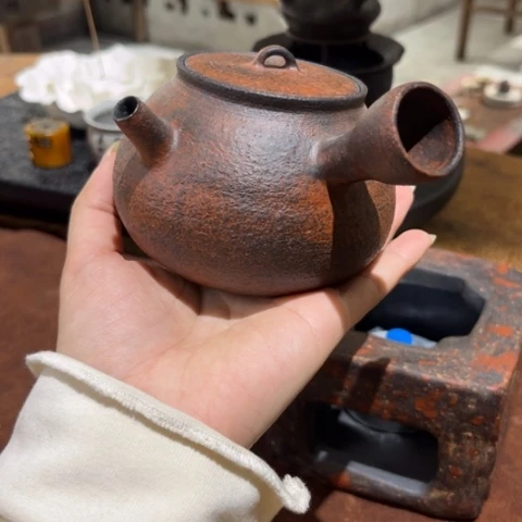 景德镇鱼和熊手工陶艺