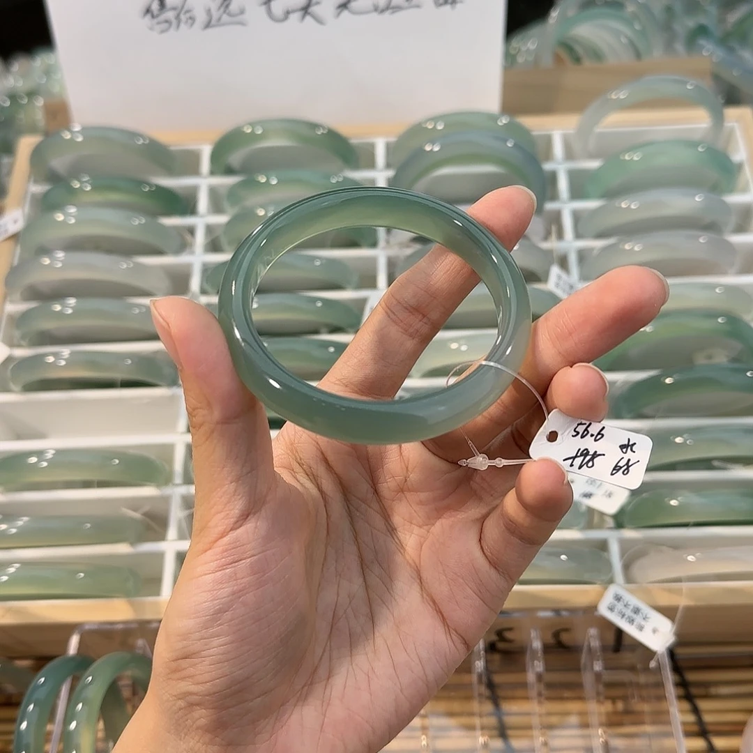 玛瑙/玉髓未镶嵌手镯圈口56.6