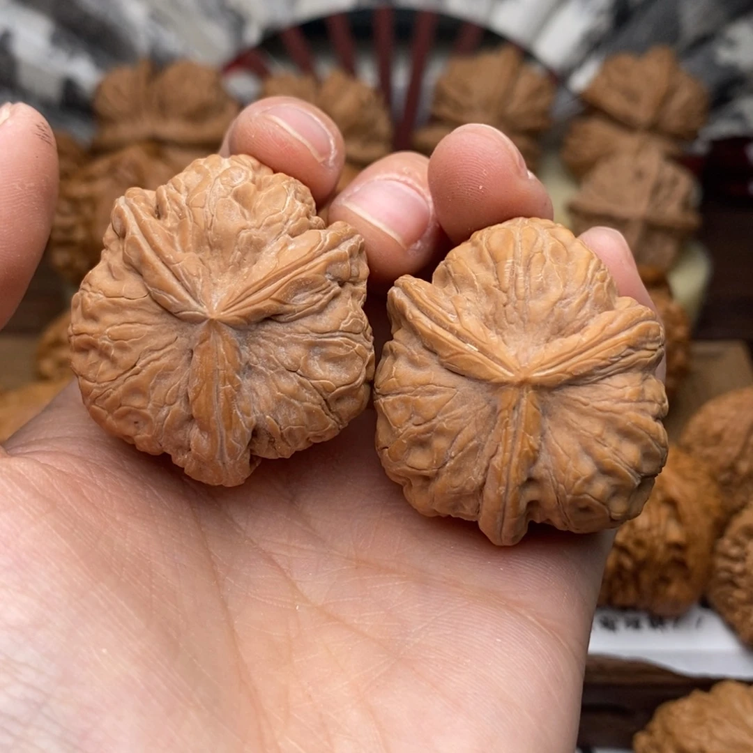 文玩核桃把件360号39元宝三棱