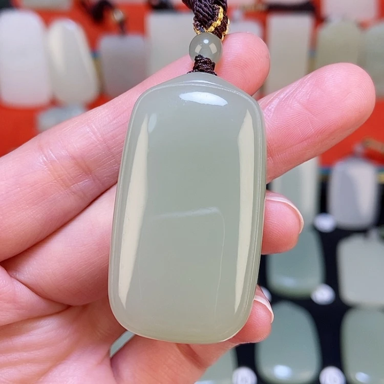 【闪购商品】颈饰未镶嵌和田玉