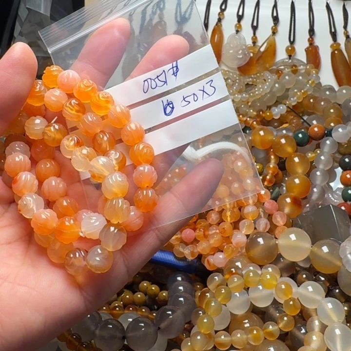 佩***生玛瑙/玉髓颈饰未镶嵌0051