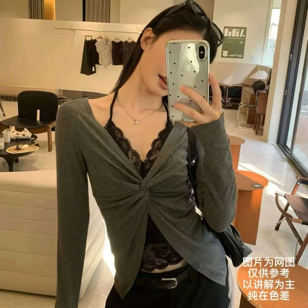 2025秋季新款大码女装纯欲辣妹风V领蕾丝打底衫