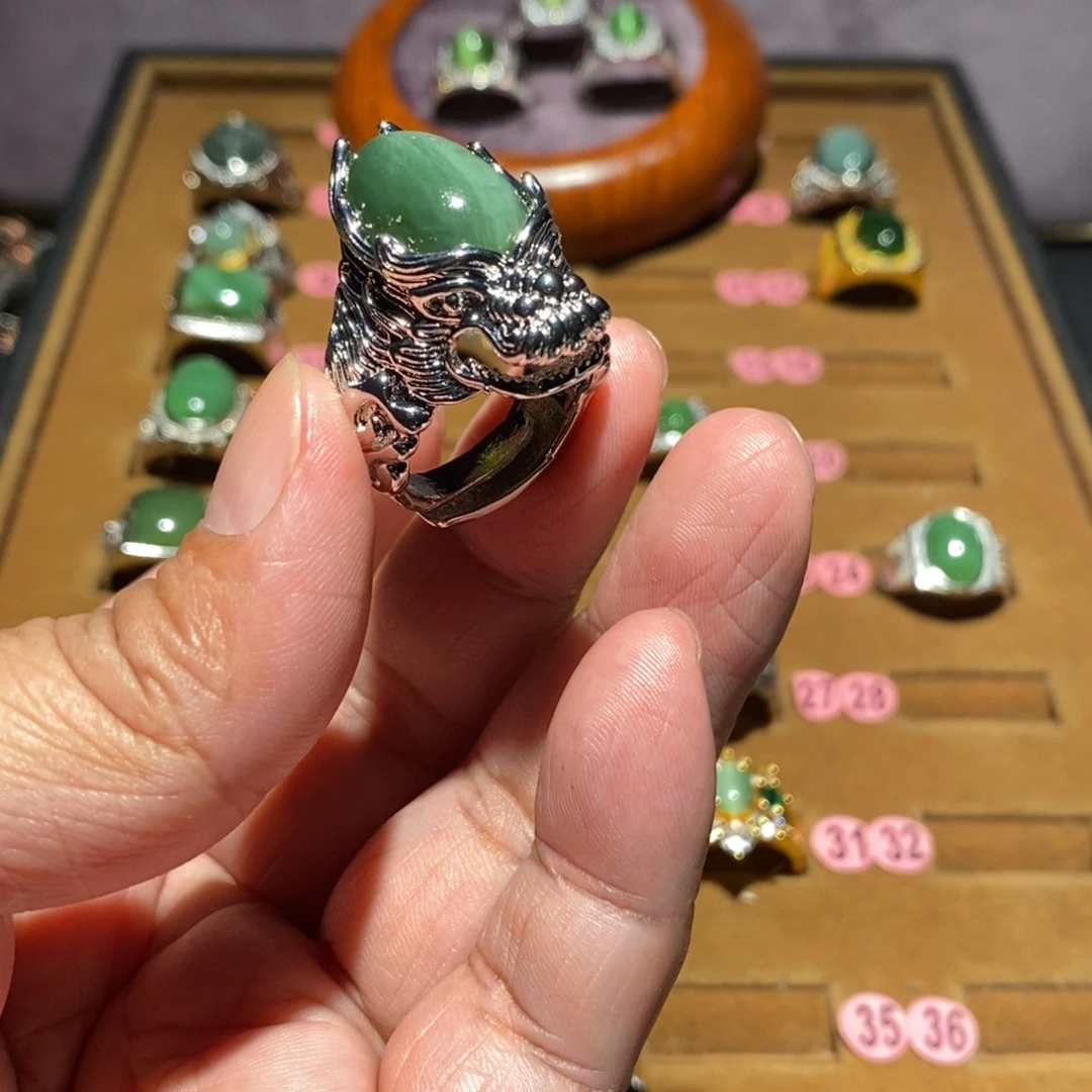 和田玉未镶嵌戒指