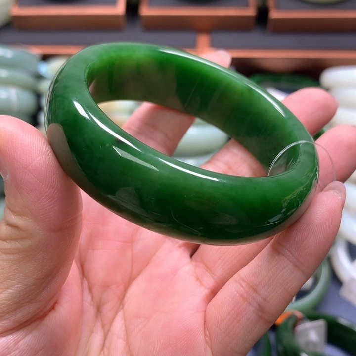 【闪购商品】未镶嵌手镯和田玉（碧玉）33