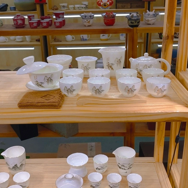 不止羊脂玉瓷茶具组