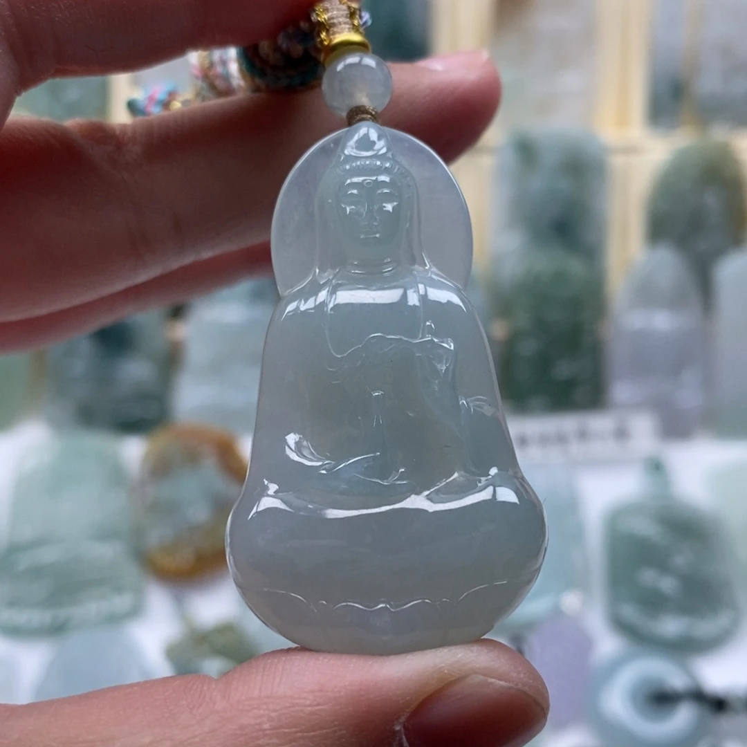 颈饰未镶嵌翡翠素衣