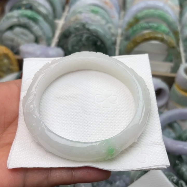 翡翠未镶嵌手镯58.8圈216