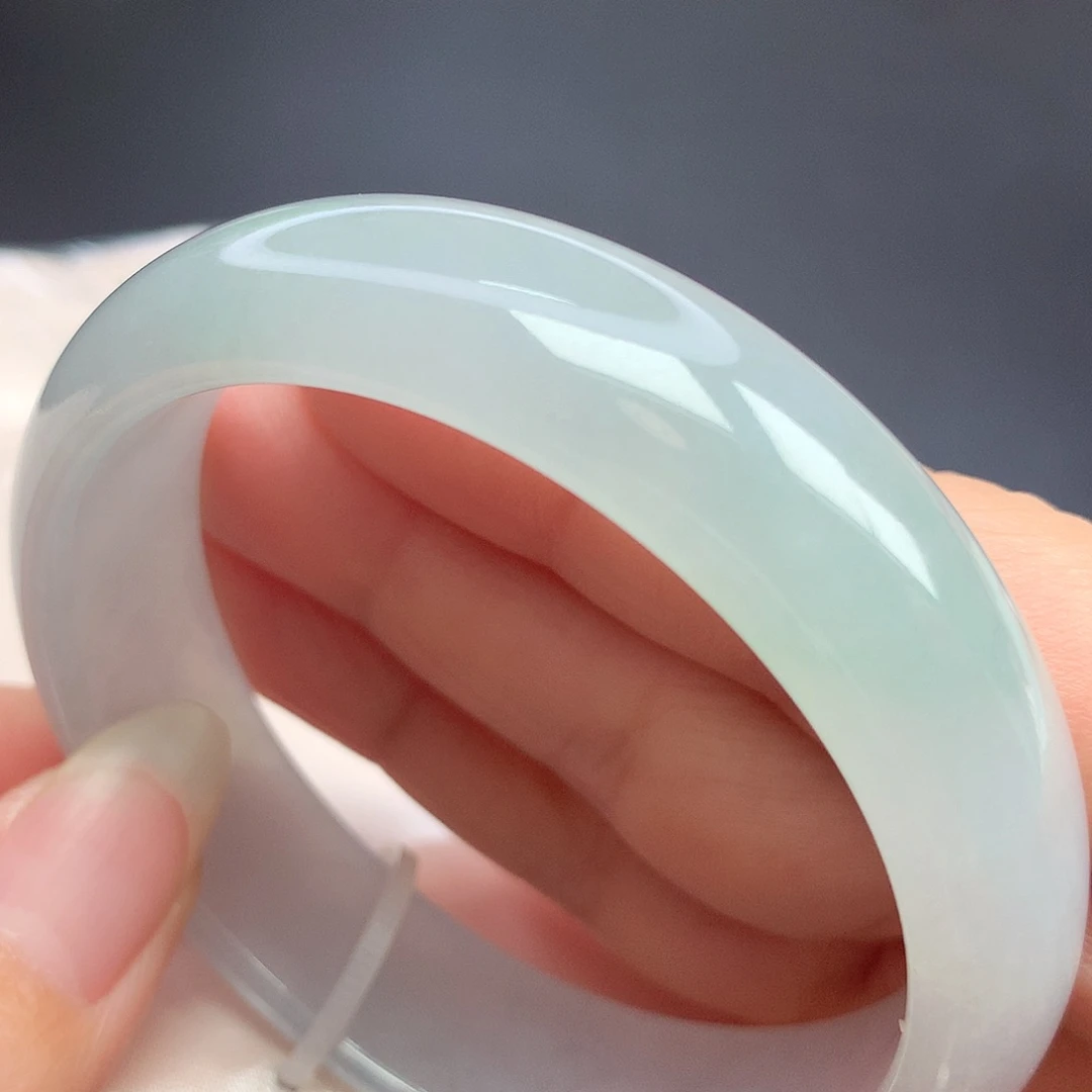 翡翠未镶嵌手镯55.6圈口