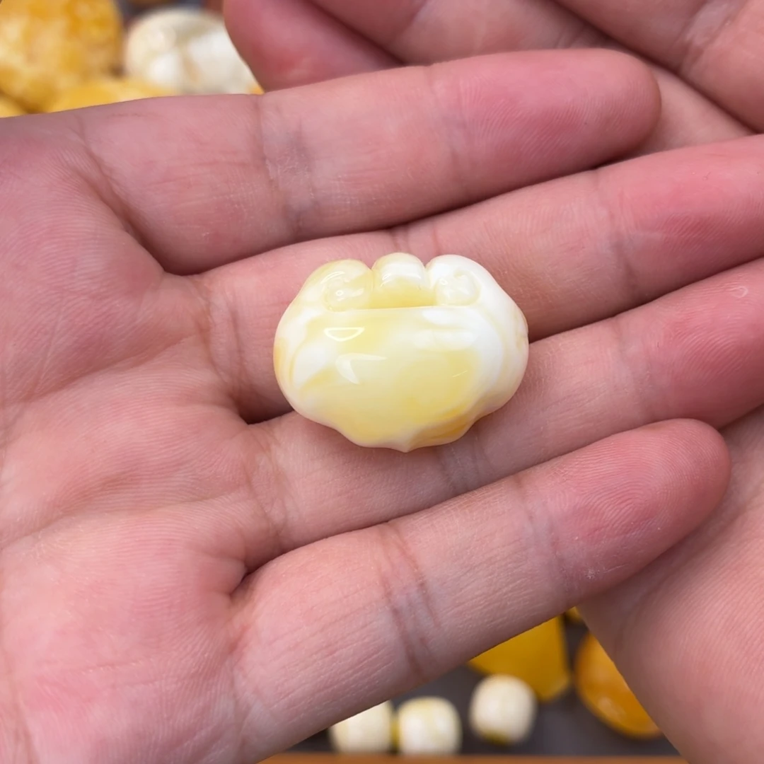 蜜蜡未镶嵌吊坠(不含链)