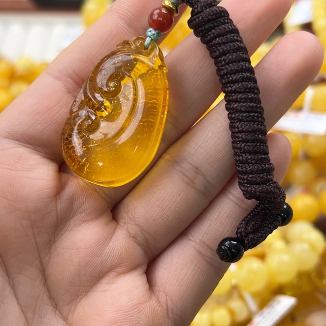 琥珀珠宝奇石未镶嵌