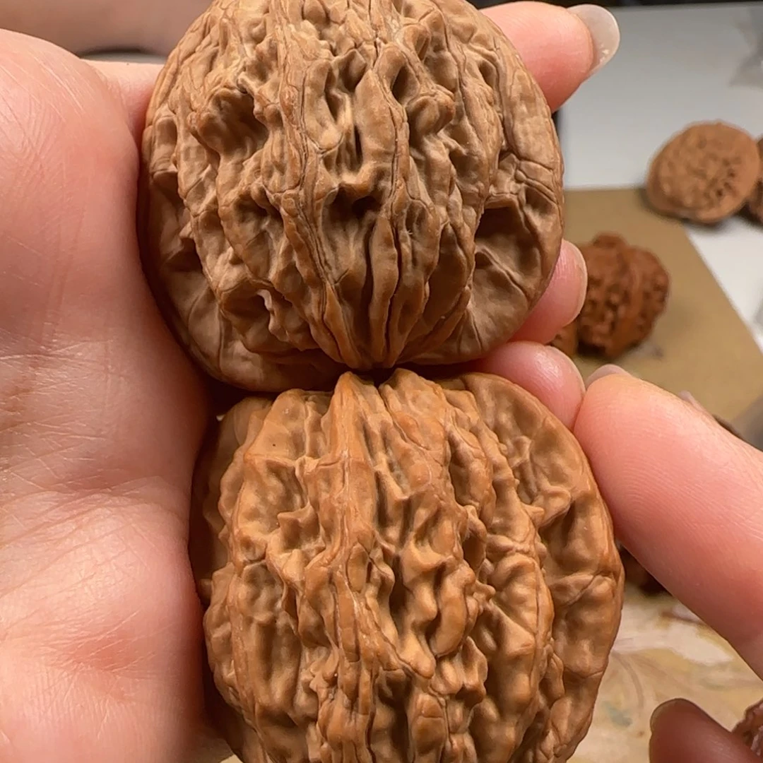 文玩核桃吊坠山地虎42-10