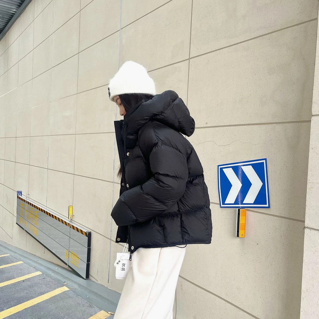 2025新款90白鹅绒短款泡芙羽绒服