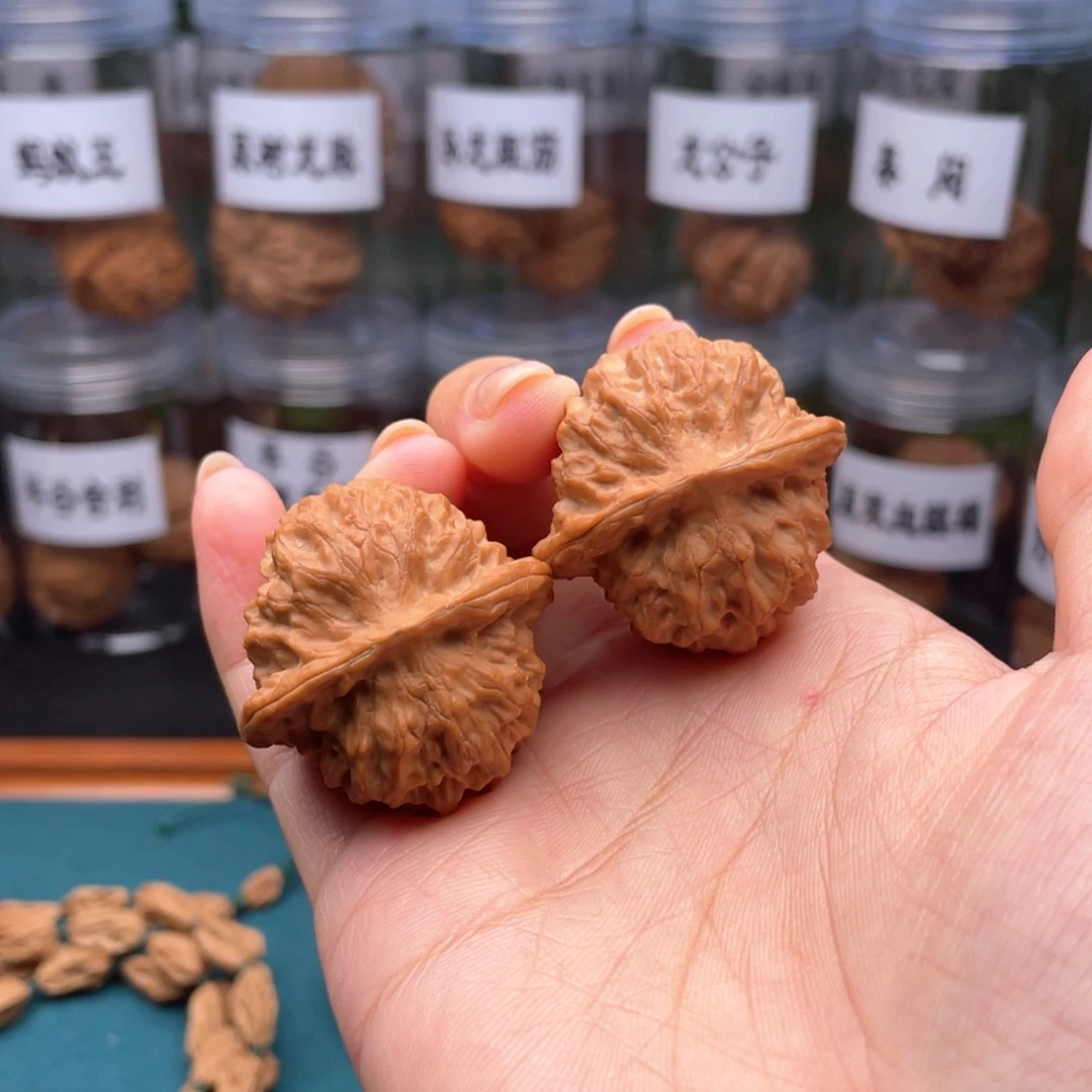 桃核吊坠36尺野生狮王