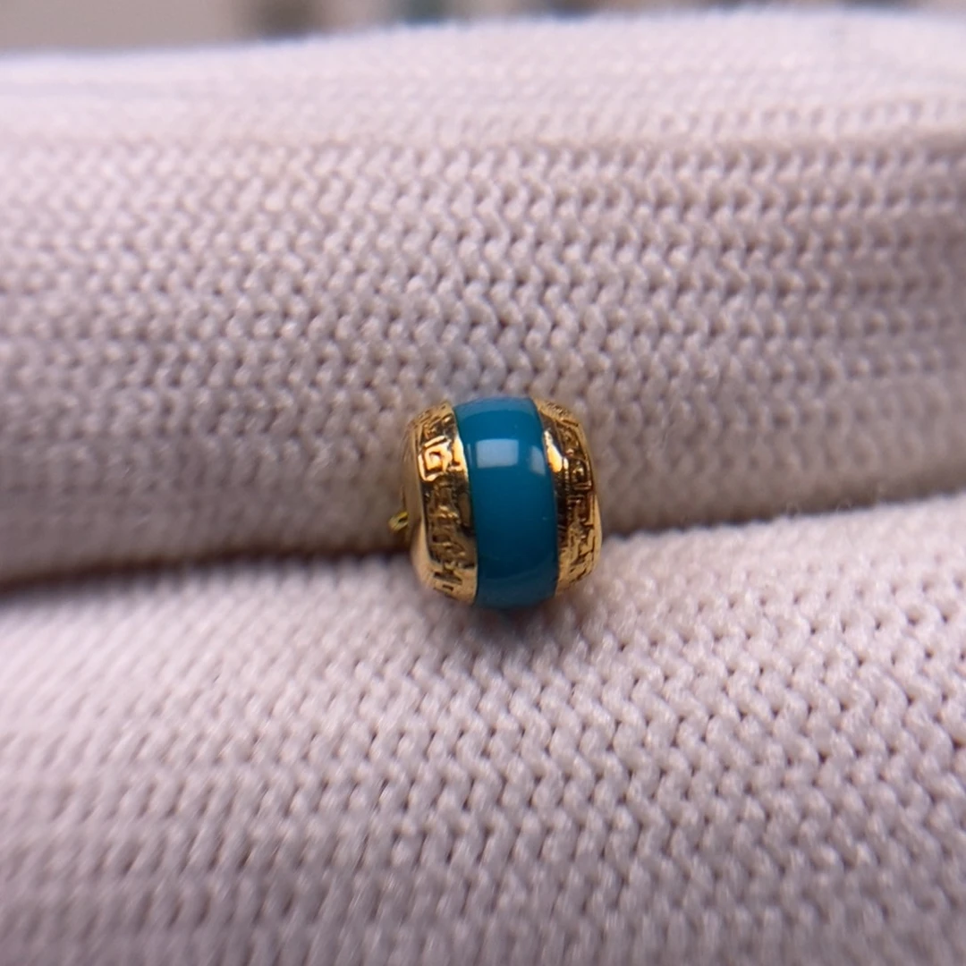 18K金镶嵌绿松石汉堡珠6.3m m A957