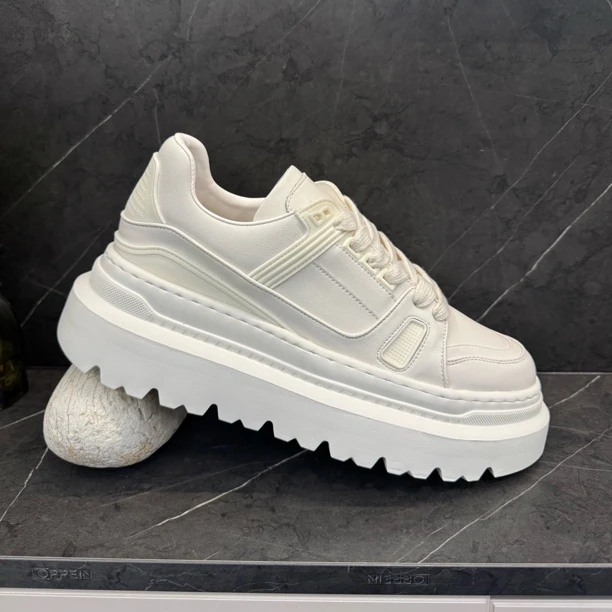 TAAIRXTO小白鞋男款2025冬季新款欧美厚底增高百搭休闲老爹鞋潮