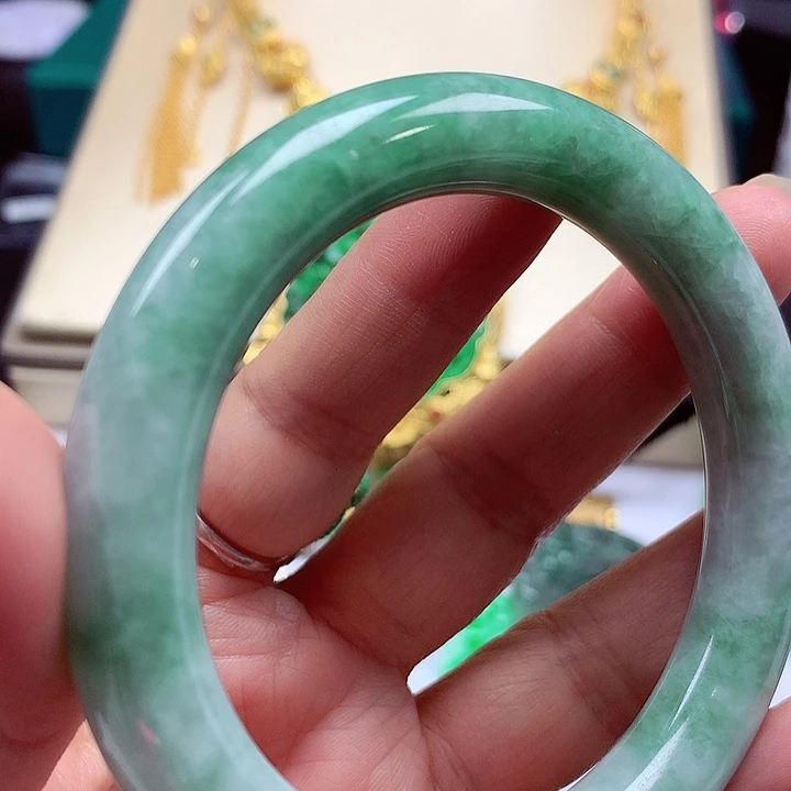 未镶嵌手镯翡翠翡翠