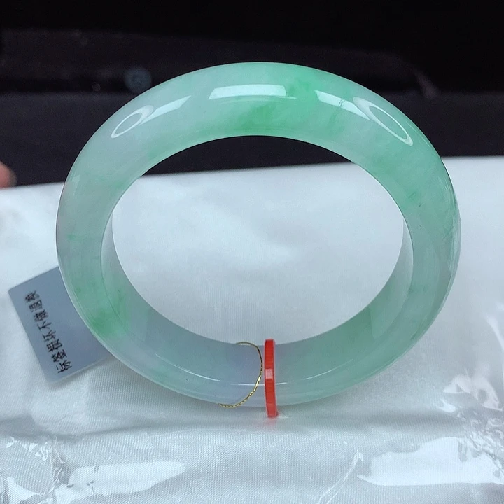 翡翠未镶嵌手镯52圈680