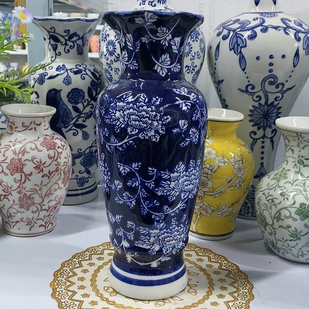 【闪购商品】摆件鱼尾瓶瓷器26.12…………………………