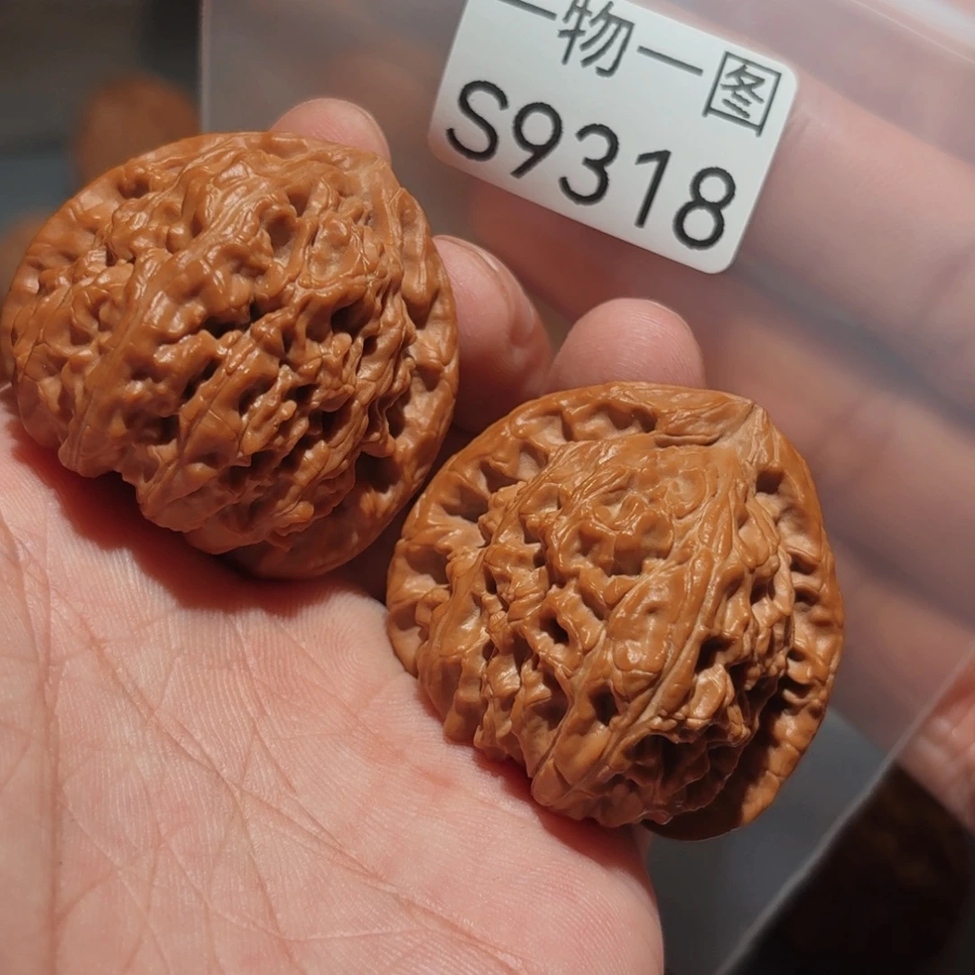 文玩核桃把件三角白