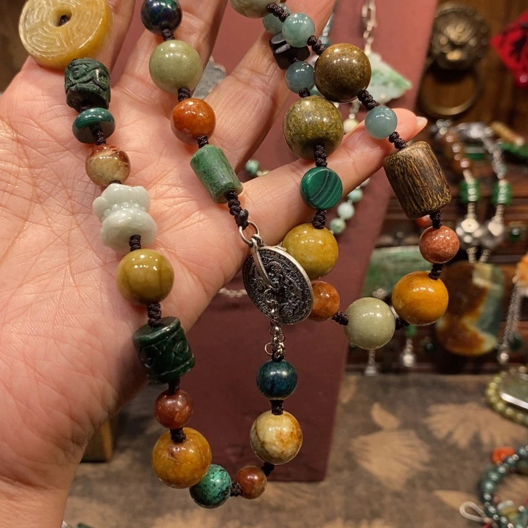 翡翠吊坠(赠链)未镶嵌