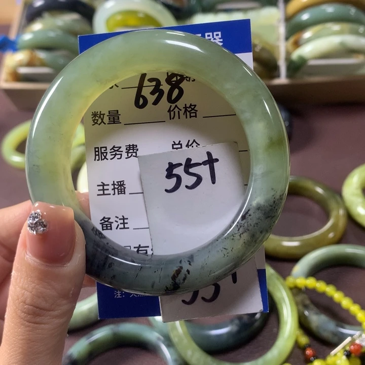 蛇纹石玉未镶嵌手镯638