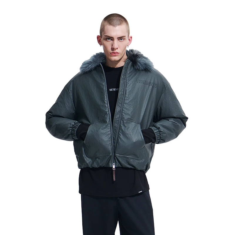 VETEMENTS唯特萌秋冬石纹路机能复古毛领羽绒服35710013