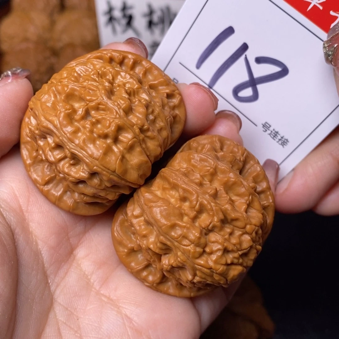 文玩核桃把件118闷尖狮子头4.4
