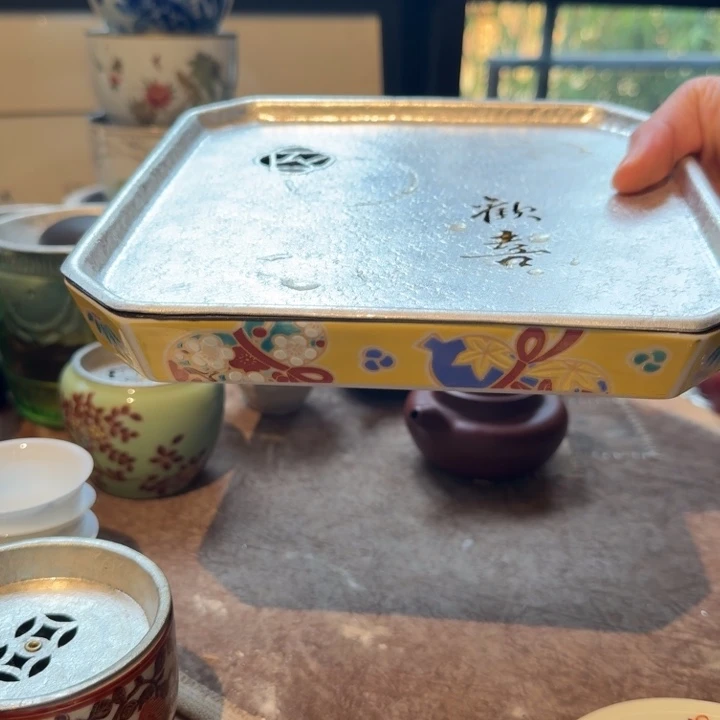 壶承天的作品是由一个人