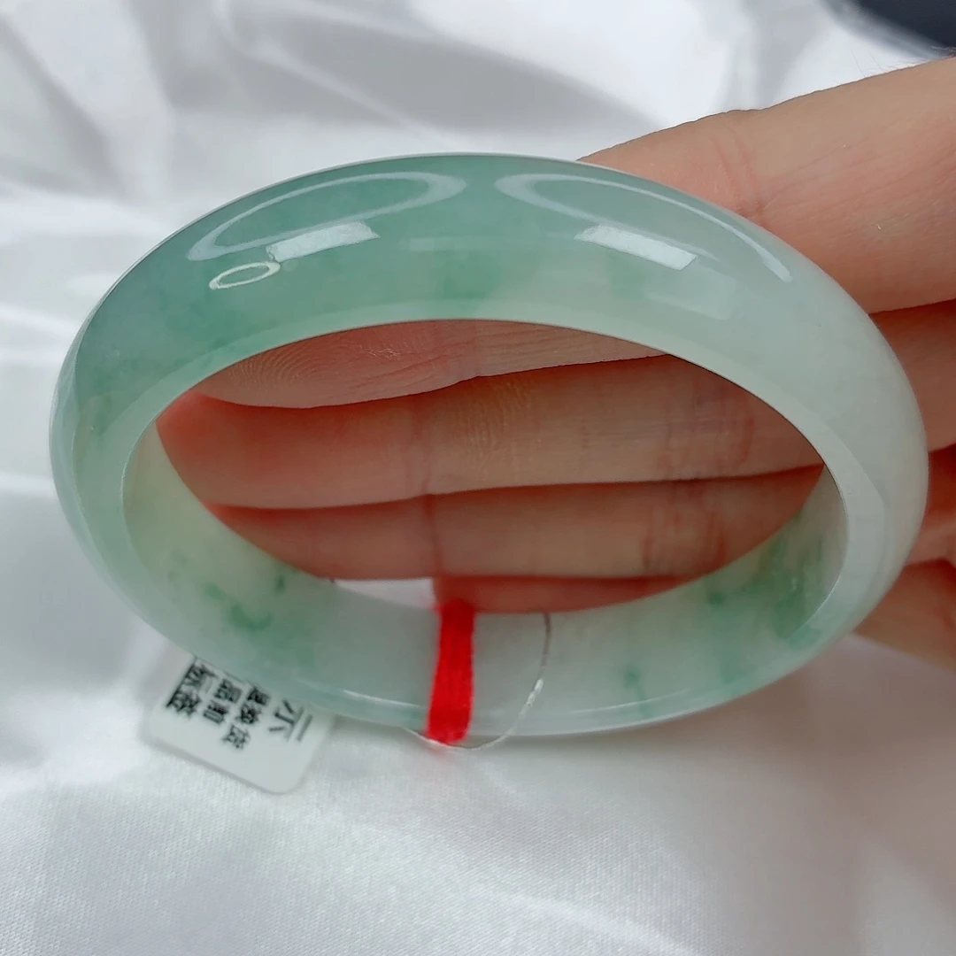 翡翠未镶嵌手镯54.2贵妃，清秀绿花，细纹，014